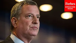 Bill de Blasio Warns Omicron Variant Will Be In New York Soon