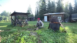 Поехал в лесную избу. Разобрал беседку.  Сварил уху из трёх окуней. 1 серия.  /Поход БЕСЕДКА /