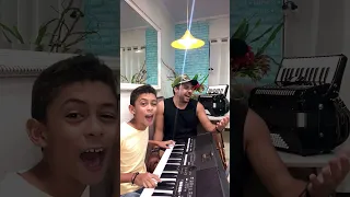 Andorinha machucada Zezé Di Camargo e Luciano com Alejandro Rodrigues e leãozinho do forró cover