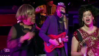 Mavis Staples & Arcade Fire - Slippery People