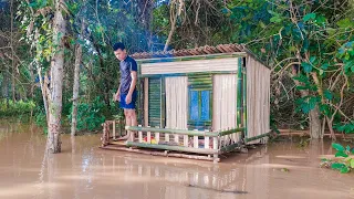 Camping di hutan - Di terjang banjir saat Membangun shelter bambu di hutan pinggir sungai