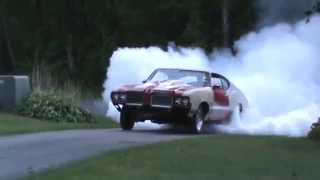 1972 442 Burnout