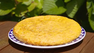 The Most Famous Recipe for Potatoes and Eggs: SPANISH OMELETTE (Very JUICY)
