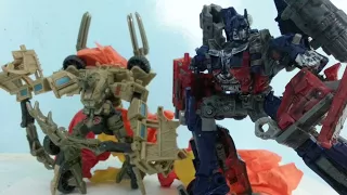 Optimus Prime V Bonecrusher fight scene in STOP MOTION! - Transformers (2007) SM