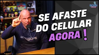 POR QUE NÃO CONSIGO LARGAR O CELULAR? | ED SIATTI - Cortes do Bora Podcast