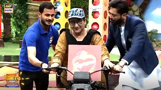 Biker Aunty in Jeeto Pakistan League 😎 #fahadmustafa