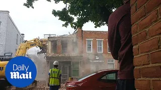 'That wasn't the plan!' Demo crew knocks down wrong building - Daily Mail