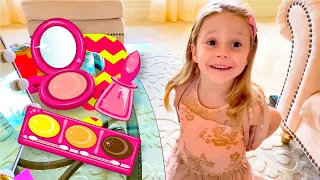 Nastya y Stacy maquillaje juguetes historias para niños