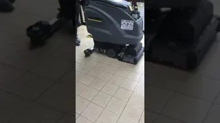 Cleaning a Tiled Floor with the Karcher BR45/40 Floor Scrubber Dryer