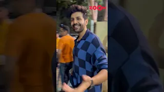 "Peeche wale raaste pe bhi.." Kartik Aaryan's HILARIOUS conversation with paps 🤣 | #shorts