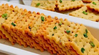 Perfect Cracker Recipe (SUPER CRISPY ! Slate Crackers with green onion | mouthwatering snacks.