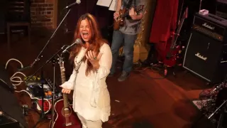 Janis Joplin Tribute - Janis Lives-  "Ball and Chain"