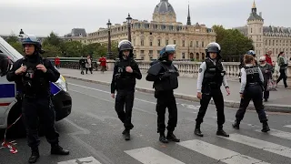 French anti-terrorist unit to investigate Paris police knife attack