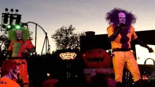 Six Flags Magic Mountain Fright Fest: Heckles and Twitch show! (opening ceremony)