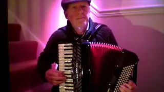 Bukovinian tune  in 6/8. Fantini accordion