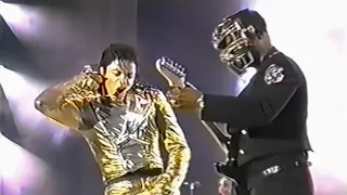 Michael Jackson - Wanna Be Startin' Somethin' (HIStory Tour In Munich) (Unedited Version Remastered)