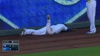 TB@KC: Gordon injures groin running in left field