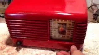 LIPSTICK RED Vintage Deco Retro 1947 Philco Transitone 46-200 AM Bakelite Tube Radio Works! Wow!