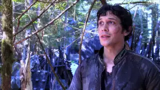 Exclusive! 'The 100' Author Kass Morgan Interviews Bob Morley