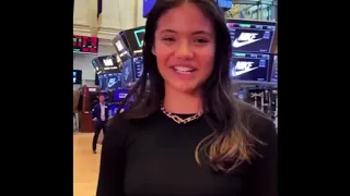 Emma Raducanu visits New York Stock Exchange