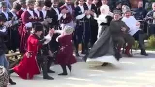 Чеченские дети танцуют перед Рамзаном Кадыровым  Chechen kids dance with Ramzan Cadirov