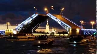 Копия видео "Разводка Дворцового моста 9 июня 2015г. Таймлапс."