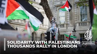Thousands in London rally in solidarity with Palestinians