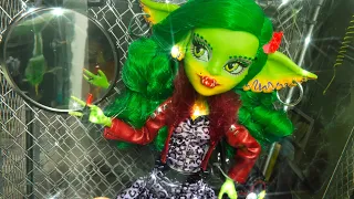 Monster High Skullector Greta Gremlin Doll Review