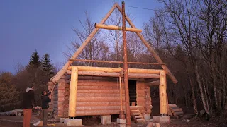 Building Off Grid Log Cabin - S 2 Ep 4 / The First Roof Triangle is Up!