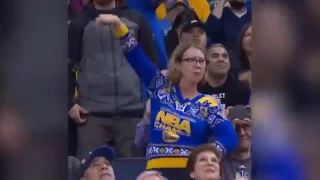 Dancing Fan Golden State Warriors Mom 2016