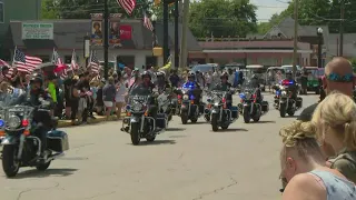 Officer Noah Shahnavaz funeral procession nears Elwood Police Department