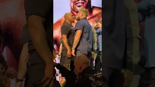 😤 MIKE TYSON FACES OFF WITH JAKE PAUL IN NEW YORK