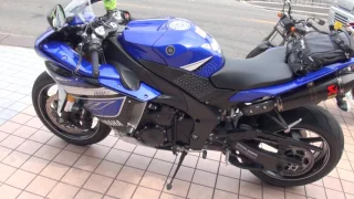 天使のアクラボビッチサウンドを聞きやがれ　YAMAHA YZF-R1　ヤマハ・YZF-R1　AKRAPOVIC