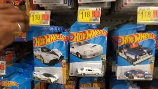 This is how I find Hot Wheels... and an insane RAOK from Elliot and Chuck!