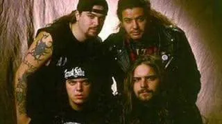 Sepultura E Pavarotti - Roots Bloody Roots