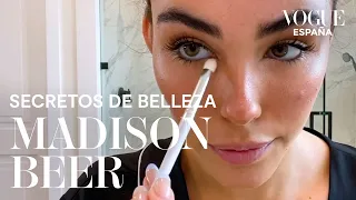 Unas cejas perfectas y un rubor natural con Madison Beer | Beauty Secrets | VOGUE España