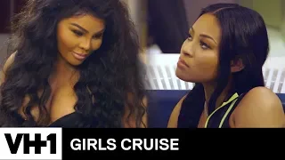 Lil' Kim & Pretty Vee Spend Quality Time Together | Girls Cruise