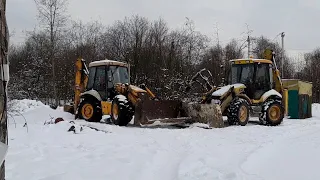 Не заводится экскаватор погрузчик JCB. Поднимаем ковш, ищем причину