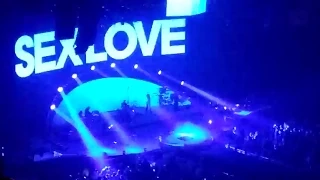 Enrique Iglesias live opening + I'm a Freak - 29/11/14 - Manchester, UK