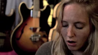 Lissie- When I'm Alone (Wood & Wires)