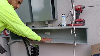 320 amps outside electrical service.