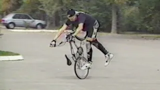 Freestylin' with Team Hip Tricks 1989 (Old School BMX Freestyle )