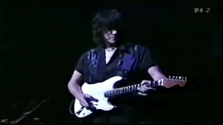 Jeff Beck & Jennifer Batten "- A Day In The Life -" Tokyo 1999 [HD]