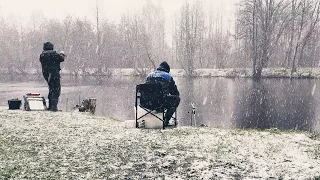 Отличный Улов в Ужасную Погоду. Зима в Конце Апреля. Рыбалка с Ночевкой. Ловим Леща на Фидер. Друть.