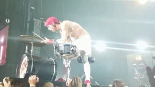 Josh Dun Breaks his Drumstick!