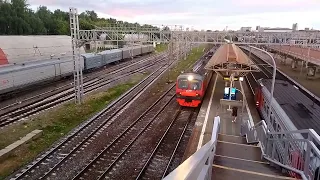 Депо локомотивов, неудачно заснятые пассажирские и другие поезда на станции Москва 3.