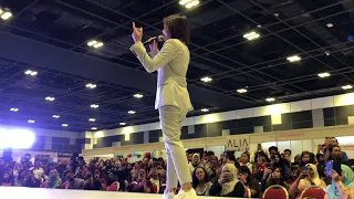 Ara Johari - Warkah Untukku at Singapore Celebfest 2018..