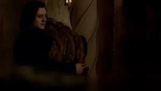 The White Queen: Richard comforts Elizabeth of York after Edward IV's death | 1x8