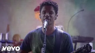 Natiruts - Presente de um Beija-Flor (Natiruts Reggae Brasil - Ao Vivo)