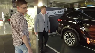 YOUCAR оглядає новий Toyota Highlander в Тойота на Столичному